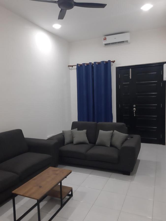 Rumah Armand 4br Fully Aircond Malacca